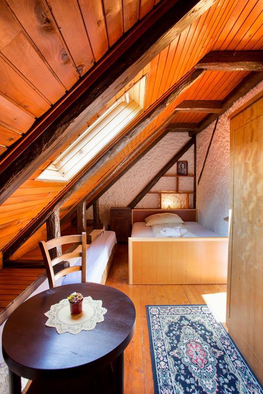Guest House Gostisce Gacnk V Logu Cerkno Ruang foto