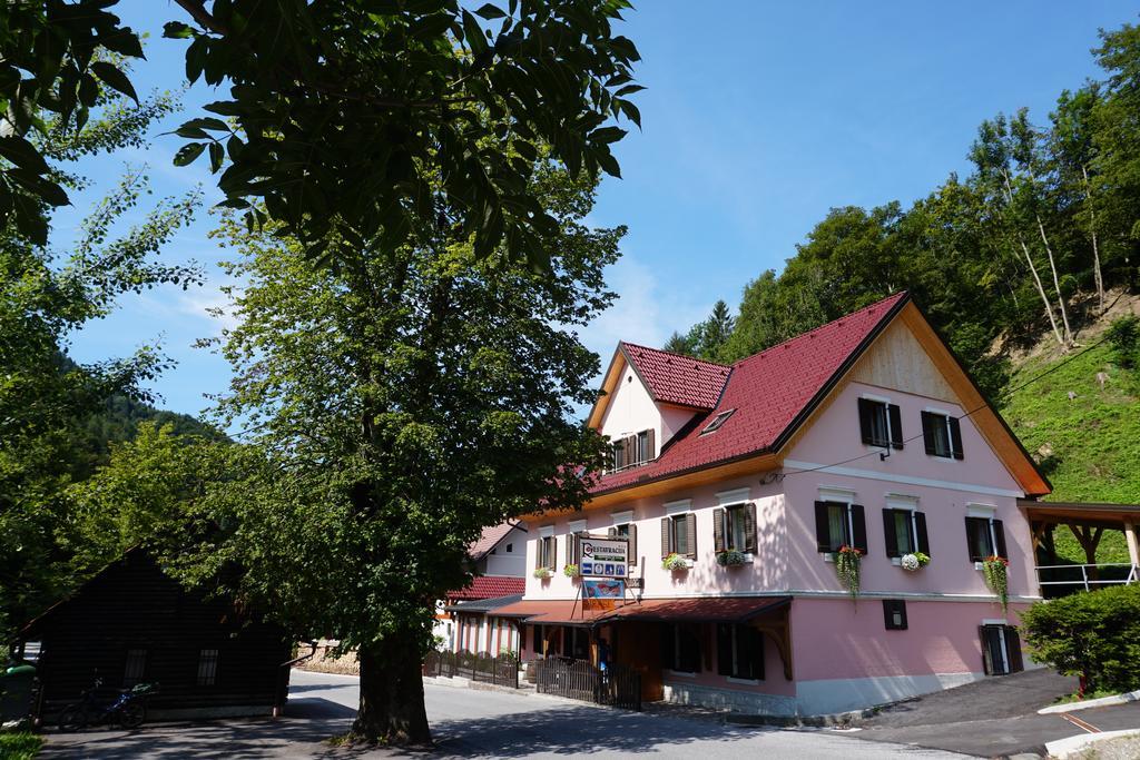 Guest House Gostisce Gacnk V Logu Cerkno Bagian luar foto